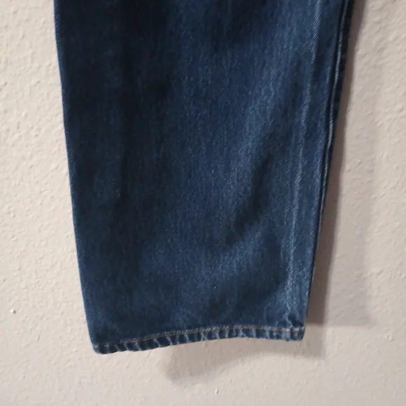 Levi's Classic Straight Blue Jeans - Picture 9 of 10
